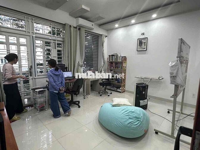 Bán Nhà Đặng Thùy Trâm 5x14 3 Tầng Hẻm Xe Hơi Giá 14 Tỷ