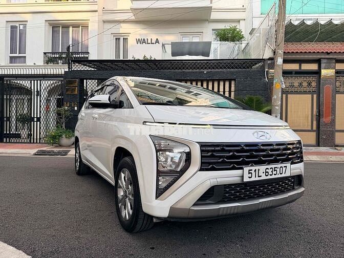 Hyundai Stargazer 1.5 số tự động 7 chỗ nhập khẩu