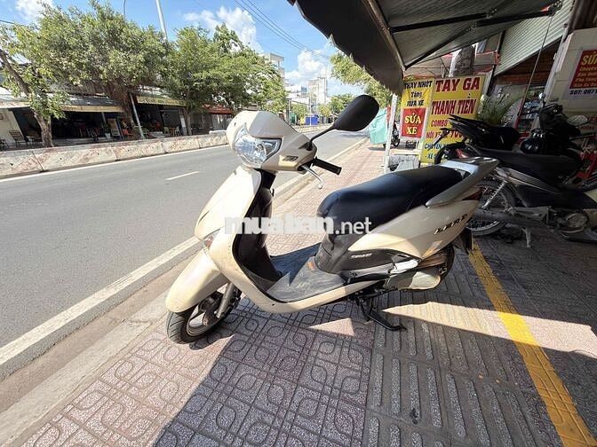 Honda Lead 2010 Vàng kem