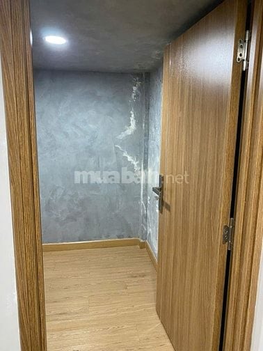 CHO THUÊ HOẶC BÁN NHÀ SÁT MẶT TIỀN XE TẢI PHẠM ĐÔN Q5