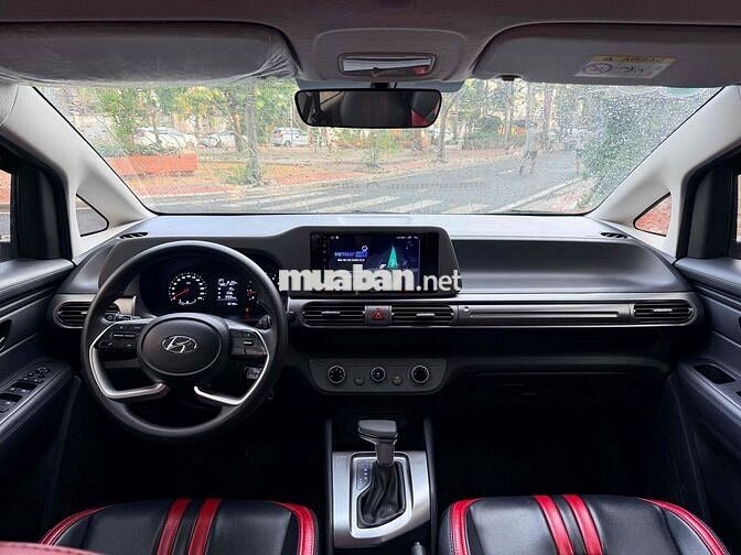 Hyundai Stargazer 1.5 số tự động 7 chỗ nhập khẩu