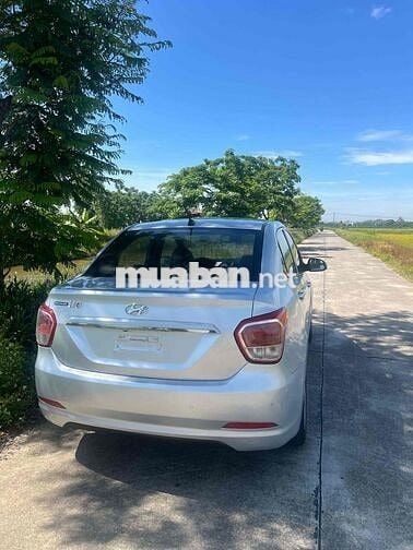 Hyundai i10 2016 Bạc Số sàn
