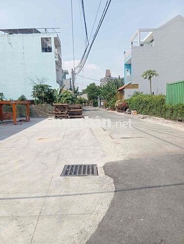chính chủ bán lô đất 1/ thới tam thôn 6. sổ đang vay ngân hàng