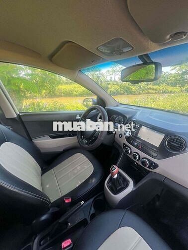 Hyundai i10 2016 Bạc Số sàn