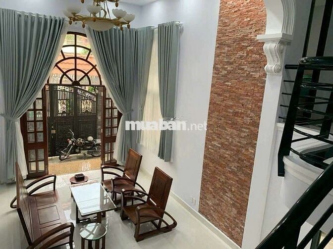 ViLLa  Sư Vạn Hạnh P12 Quận 10 - Ngang 7.2x16m 1 Trệt 2 Lầu Đường 8m