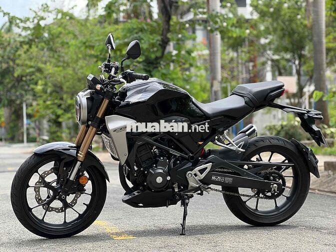 Honda CB300R 2019 Đen 2500km, có giao lưu xe.