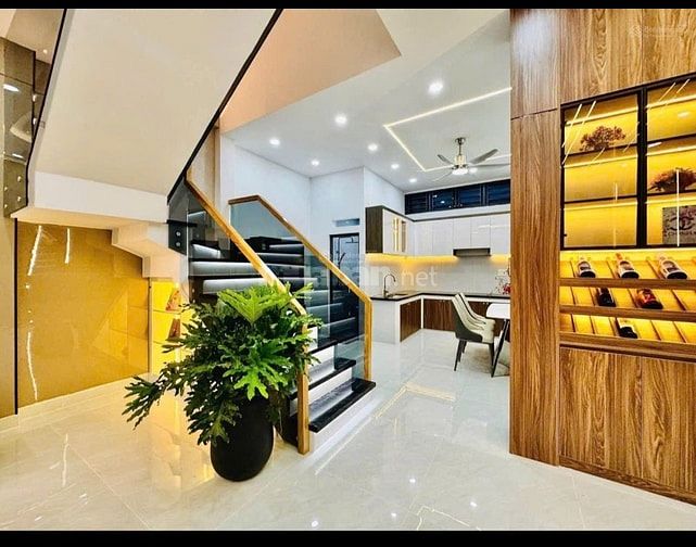 Chủ nhà kẹt tiền bán nhà 55m2 đườn 3/2,Q10.Gần Ngã bảy Lý Thái Tổ.