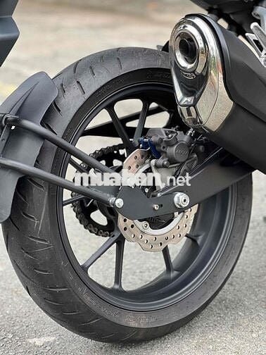 Honda CB300R 2019 Đen 2500km, có giao lưu xe.