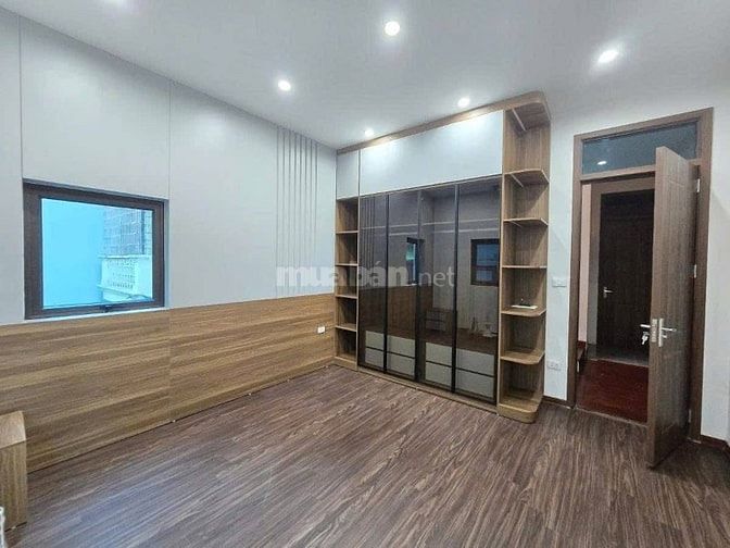 Bán nhà phố Tam Khương, Đống Đa 45m, 5 tầng, mt 4.3m. Giá: 22 tỷ