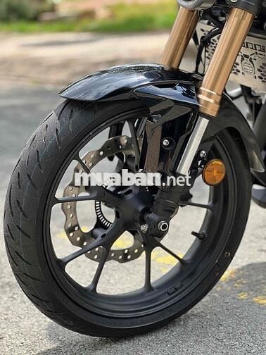 Honda CB300R 2019 Đen 2500km, có giao lưu xe.