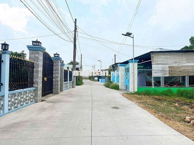 Đất 10 x 41m full thổ. Hẽm ôtô gần ngã 3 Mỹ Hạnh - Giáp Hóc Môn
