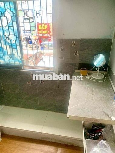 phòng có gác 4tr Full Nội thất kệ bạch đằng Bình Thạnh hàng xanh