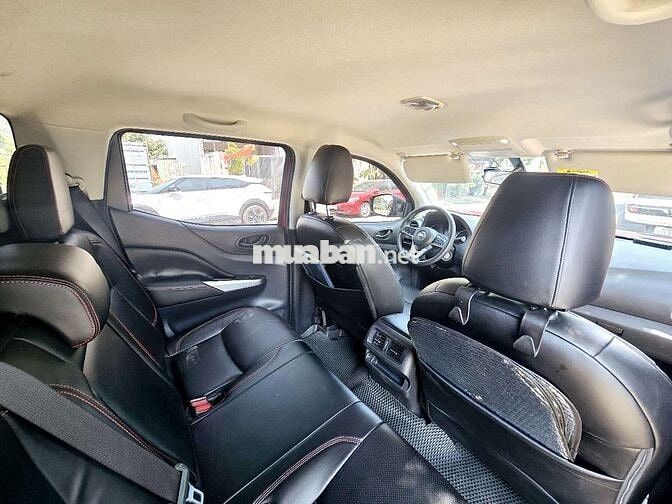 Nissan Navara EL 2024 1 cầu màu Đỏ