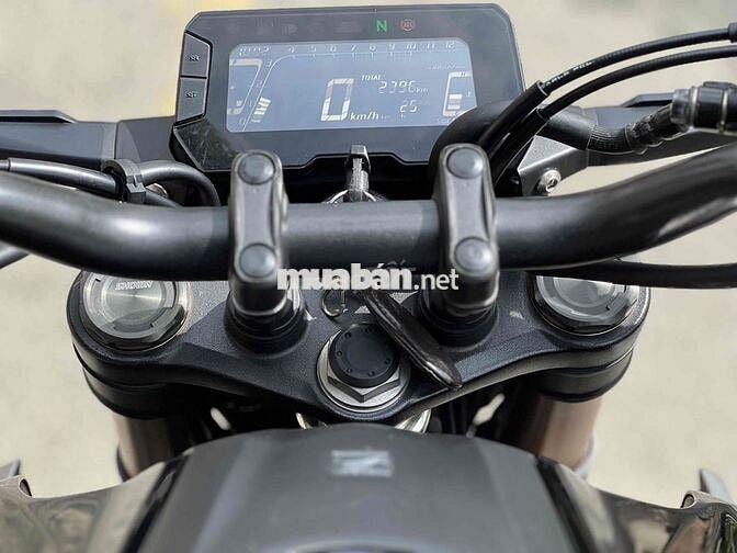 Honda CB300R 2019 Đen 2500km, có giao lưu xe.