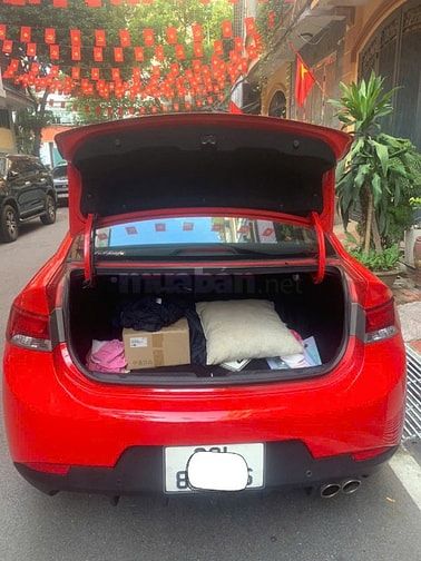 Xe gia đình sang chảnh, cực đỉnh trong tầm giá. Trang bị tối tân 