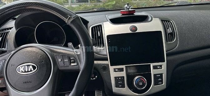 Xe gia đình sang chảnh, cực đỉnh trong tầm giá. Trang bị tối tân 
