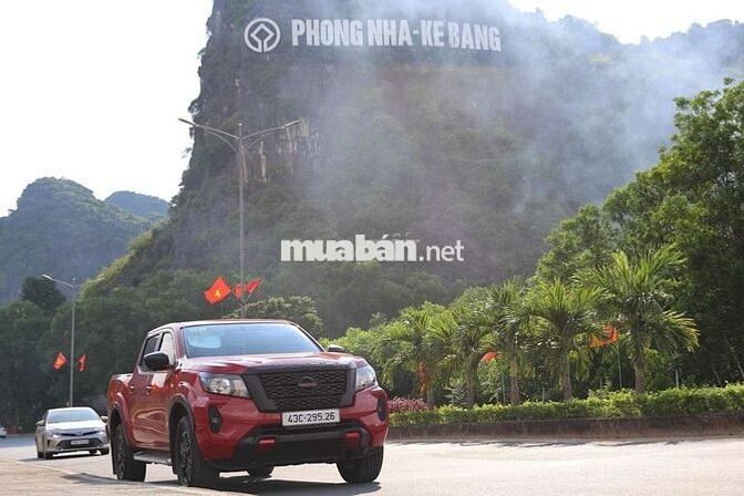Nissan Navara EL 2024 1 cầu màu Đỏ