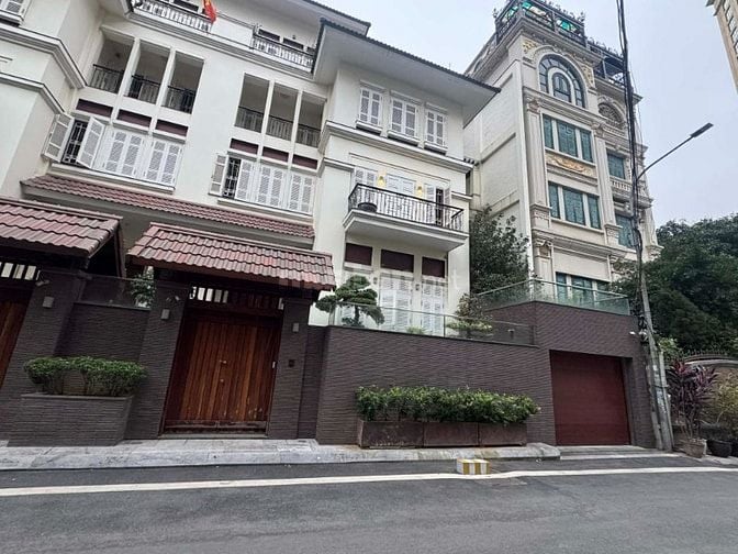 BÁN TOÀ GÓC KĐT MỚI YÊN HOÀ- TRẦN KIM XUYẾN - 280m²- Mt: 18m- 163 TỶ
