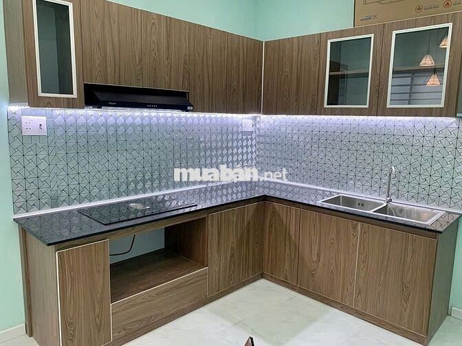 NHÀ MỚI 3PN CÓ NỘI THẤT CMT8 QUẬN 10