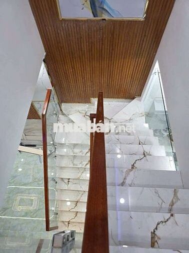 Nhà SHR 86m2 4PN ngang 4m tại Nhà thi đấu Phú Thọ 
