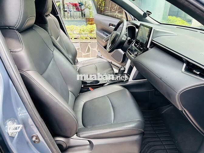 Toyota Corolla Cross 2021 1.8V 42000 km Xám