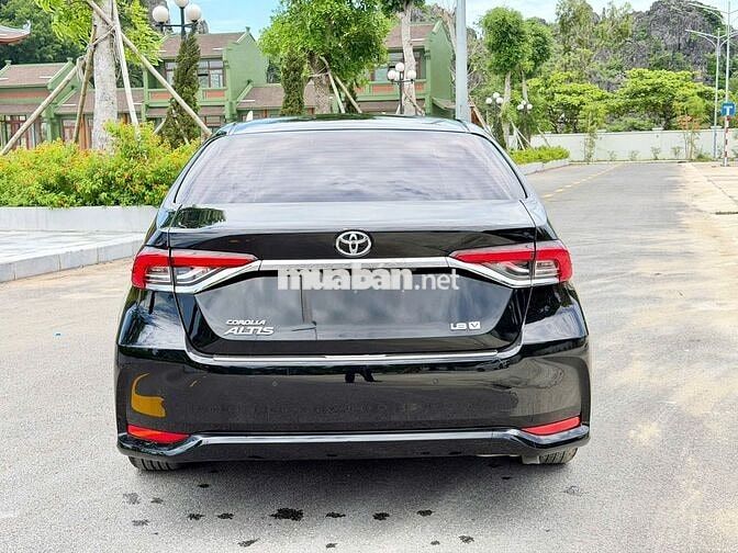 Toyota Corolla Altis 2024 1.8V Đen Rất Mới