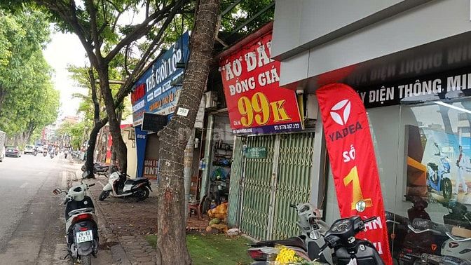 Cửa hàng 20m2 tại số 896 đường Láng - Đống Đa