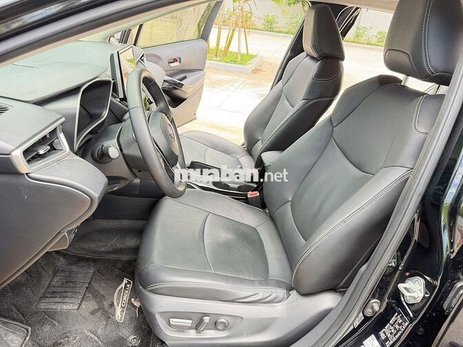 Toyota Corolla Altis 2024 1.8V Đen Rất Mới