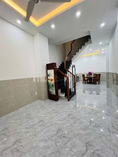 Cho thuê nhà mới xây Nguyễn Khoái, Phường 2, Vĩnh Hội, 1 lầu, 2 phòng