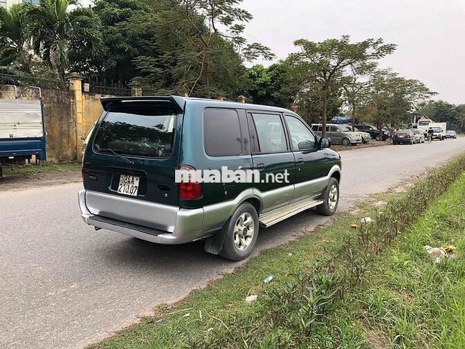 Isuzu 8 chỗ Xanh, Bạc