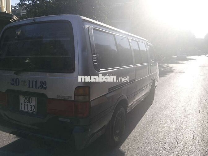 Toyota Hiace 2003 Bạc