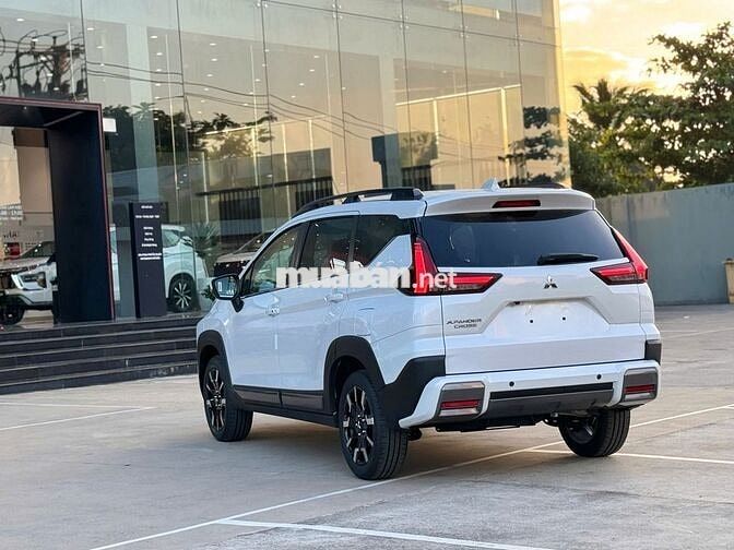 Mitsubishi Xpander Cross