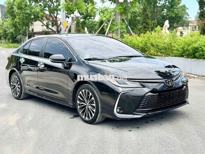 Toyota Corolla Altis 2024 1.8V Đen Rất Mới