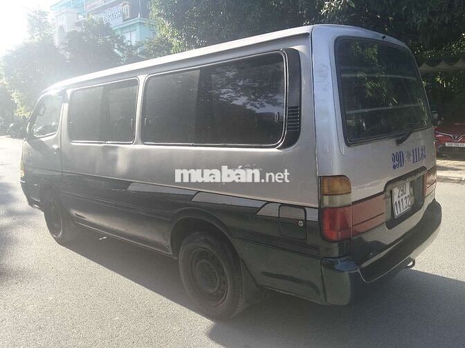 Toyota Hiace 2003 Bạc