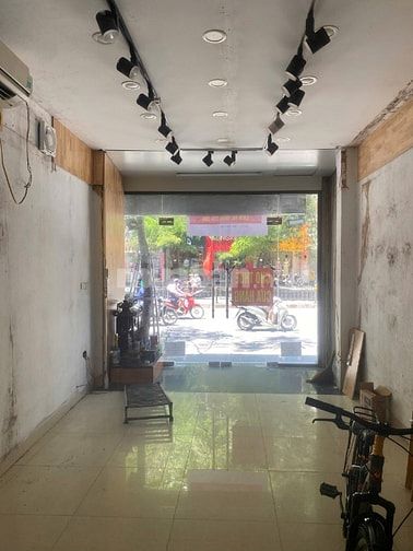Cho thuê cửa hàng mặt phố Chùa Bộc, Đống Đa, Hà Nội