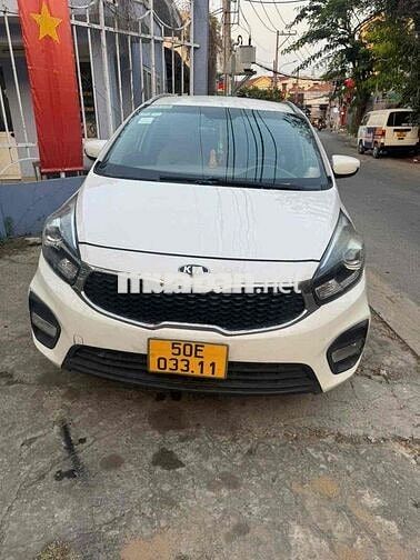 Kia Rondo Trắng Số sàn 276656 km