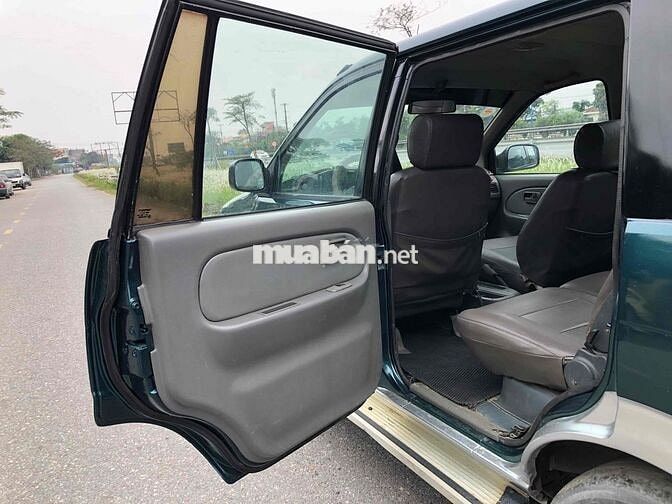 Isuzu 8 chỗ Xanh, Bạc