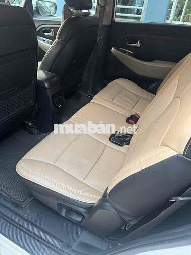 Kia Rondo Trắng Số sàn 276656 km