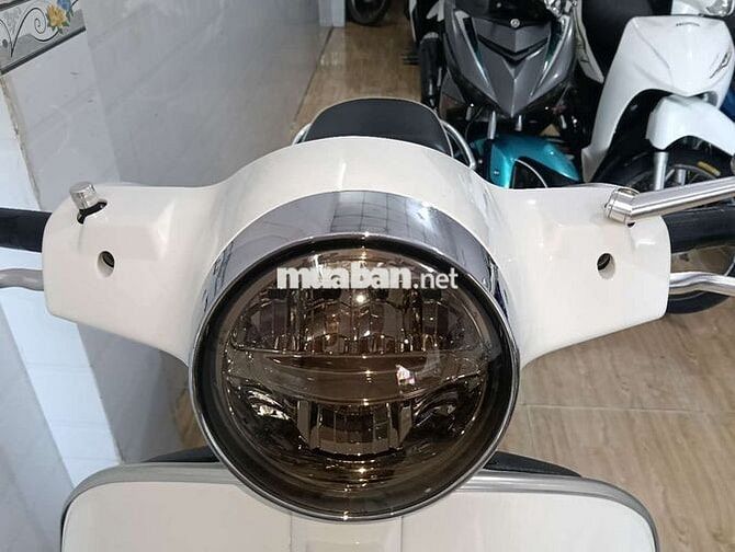 Vespa GTS 125,Abs , máy iget, như mới,bs65,xe 2020