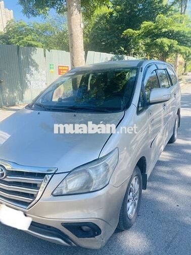 Toyota Innova 2015 Vàng cát