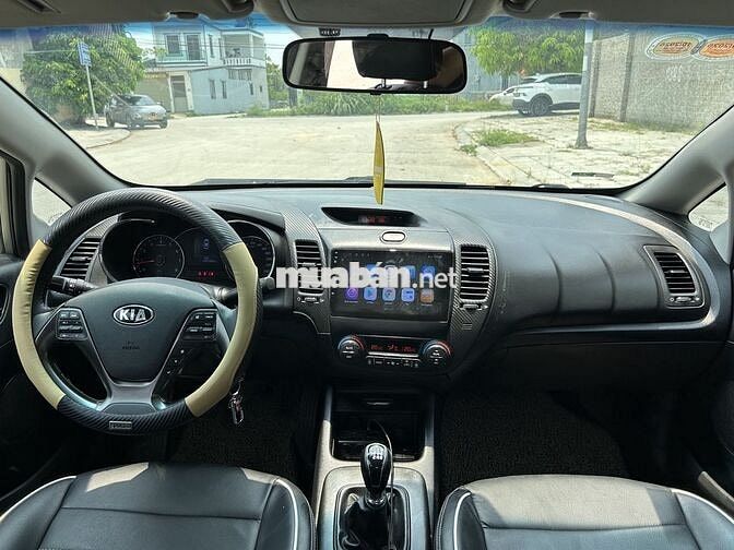 Kia K3 Vàng cát Số sàn 5 chỗ sx 2015