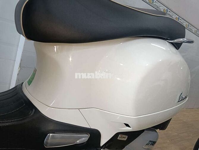 Vespa GTS 125,Abs , máy iget, như mới,bs65,xe 2020