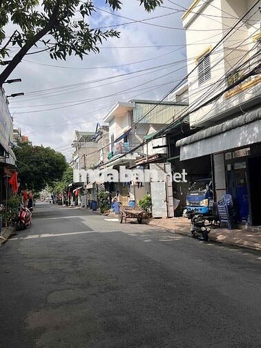 CÒN SÓT LẠI LÔ ĐẤT 200M LÁI THIÊU SAU SIÊU THỊ LOTTE - Nằm trong khu d