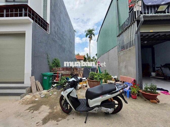CÒN SÓT LẠI LÔ ĐẤT 200M LÁI THIÊU SAU SIÊU THỊ LOTTE - Nằm trong khu d