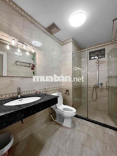 🏠Cho Thuê Căn Hộ 2 Phòng Ngủ - 1 wc - Full Nội Thất Ngay Trung Tâm Q1