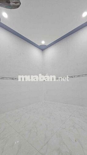 Thuê Nhà Nguyên Căn Rộng 90m^2 4pn 2 wc Nhà Trống Vào Ở Ngay