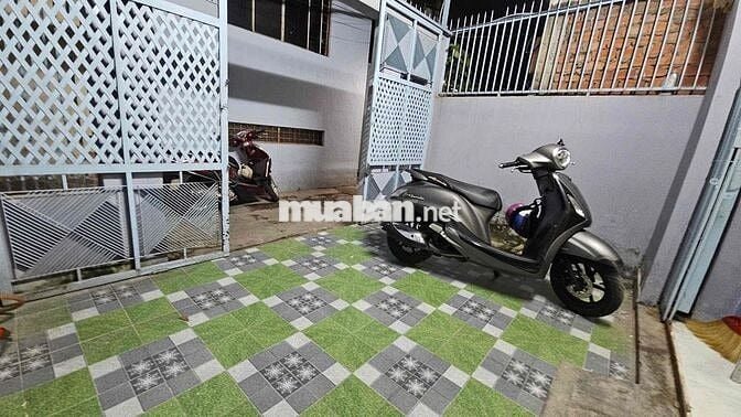 Thuê Nhà Nguyên Căn Rộng 90m^2 4pn 2 wc Nhà Trống Vào Ở Ngay