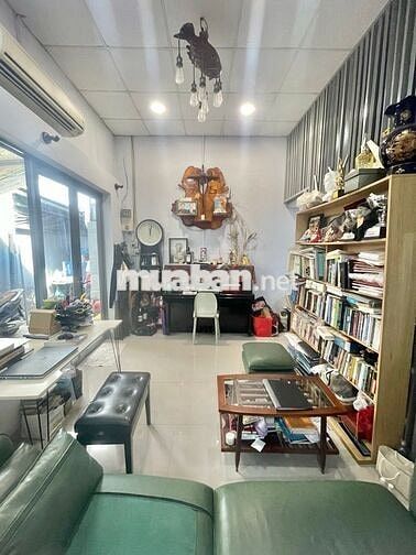 NHÀ TÔN ĐẢN Q4- 2 TẦNG- 46m2 NGANG 6,3m- CHỈ 3 TỶ NHỈNH 