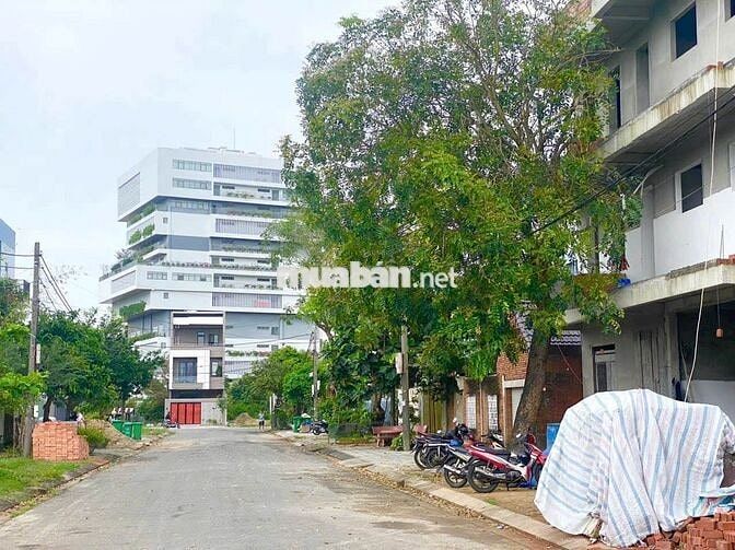 Bán lô đất 6x24=144m², cách đại học FPT 100m, Thích Hợp Xây Căn Hộ  📣