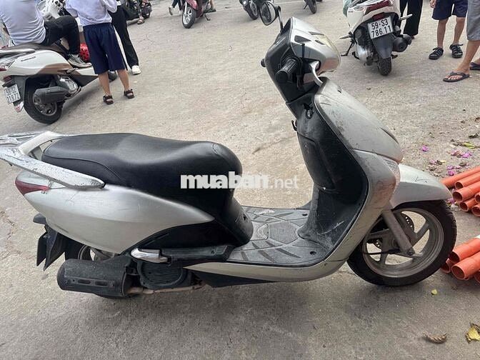 Honda Lead Bạc